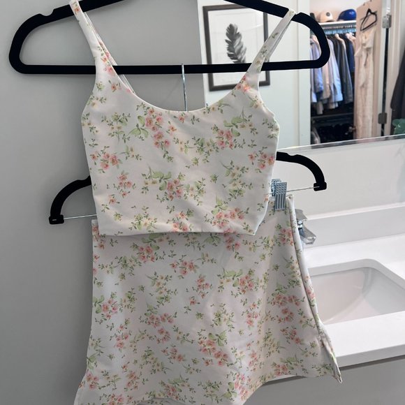 Skatie Paige Crop and matching Naomi Skort SET - Picture 10 of 14